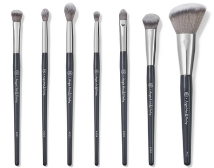 BK BEAUTY BRUSHES - ANGIE HOT & FLASHY Travel Brush Set with Pouch - Foundation Makeup Brushes - Brush for Liquid or Cream Foundations - Under-Eye Concealer | Bronzer Blush & Highlighter Makeup Brush